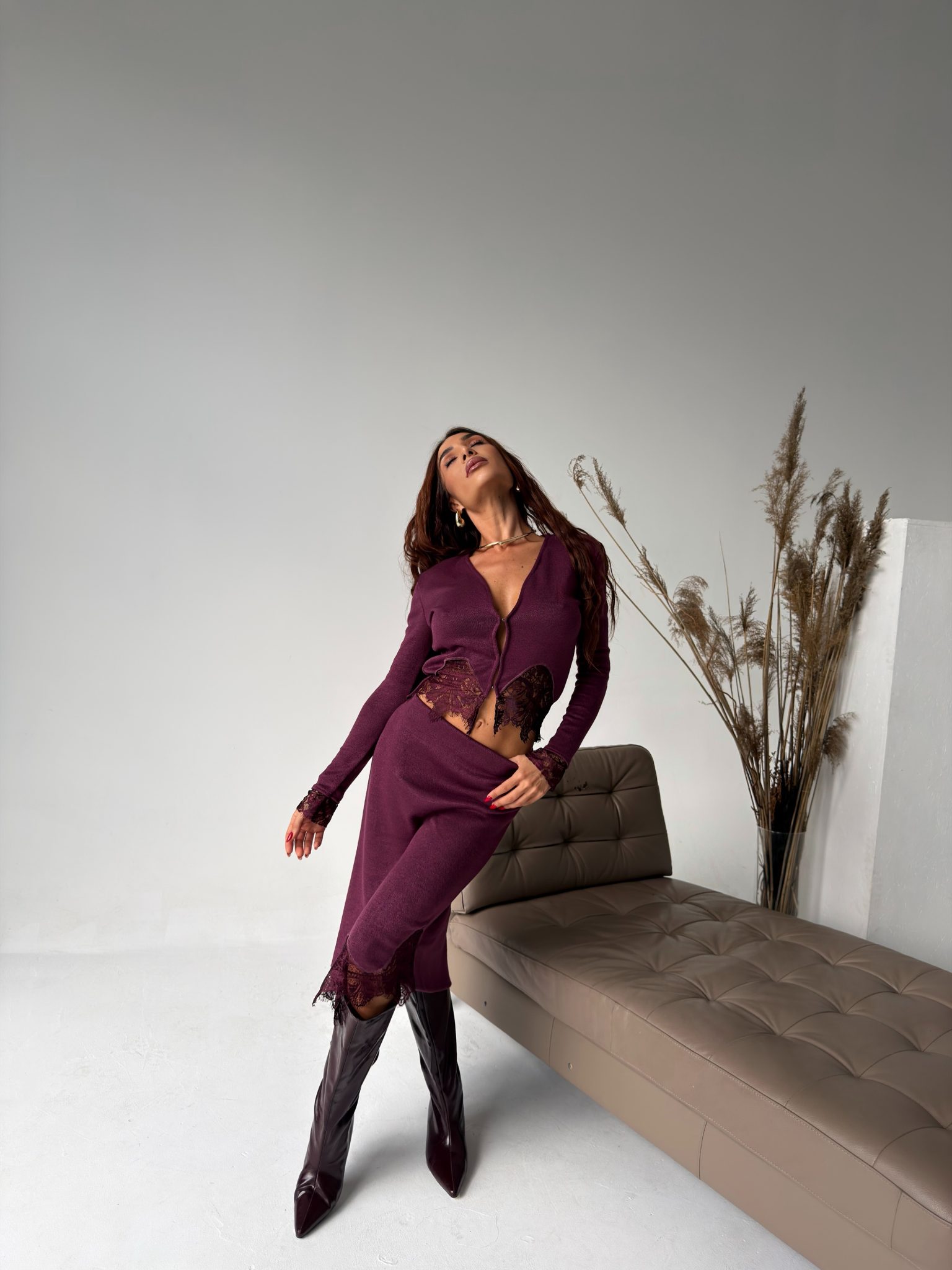 Къса жилетка “Cashmere Lace” Ruby red